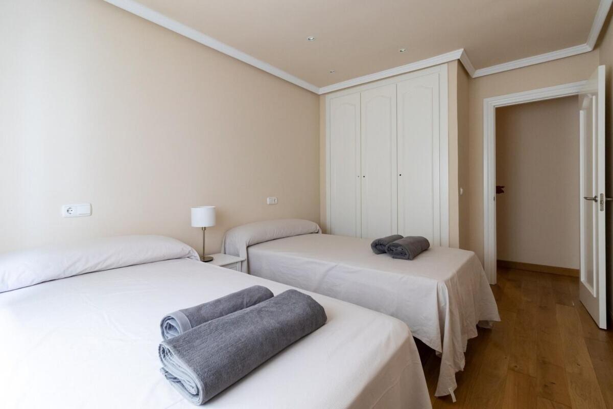 Apartamento Centro Gijon Con Parking Apartment Exterior photo
